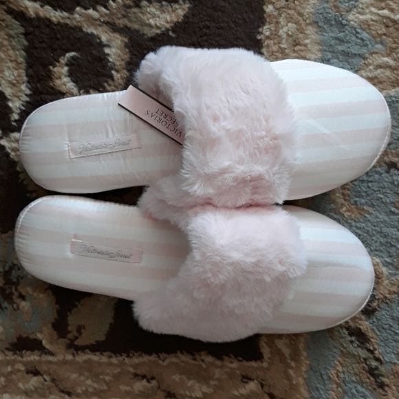 5x*Host Pick*Victoria Secret beautiful slippers - Picture 8 of 16